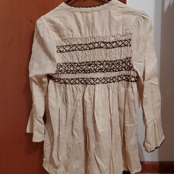 Creme Blouse with brown accents - Picture 3 of 3